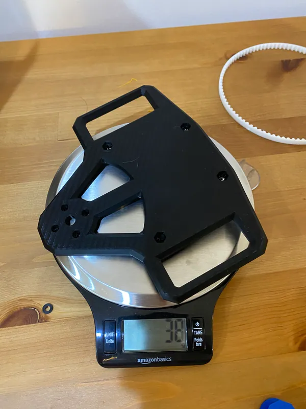 A printed plate on the scale: 38 g