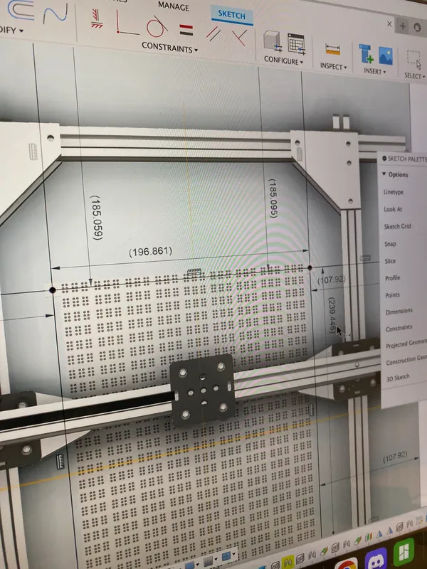 Dimensioning the grid to the frame, 10:32 p.m.