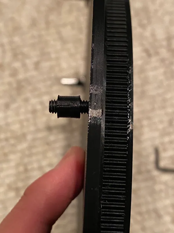 The 288 teeth printed on the disc’s rim