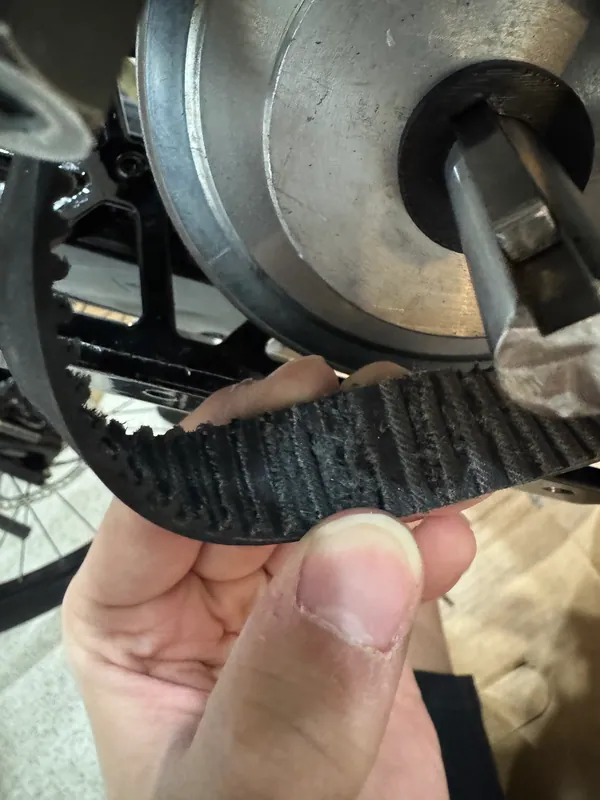 The stripped section of the second belt, next to a 72T pulley