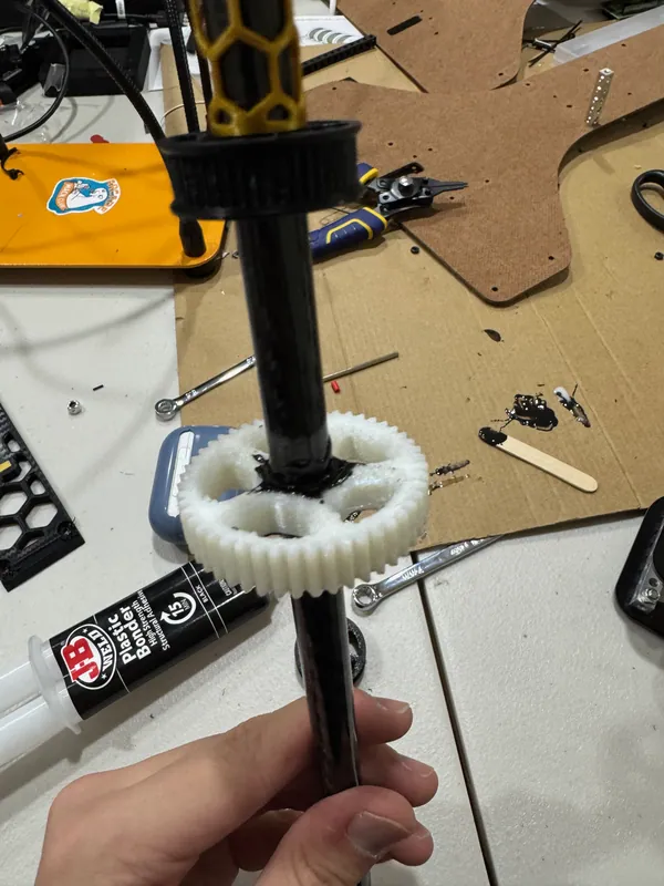 The printed 48T gear on the carbon axle