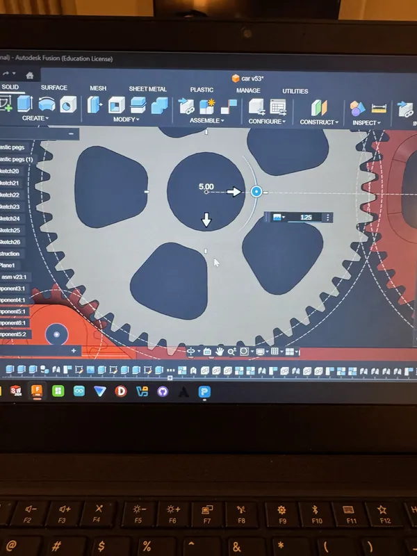 Version 1 in Fusion: the fine-pitch servo gear, Jul 25